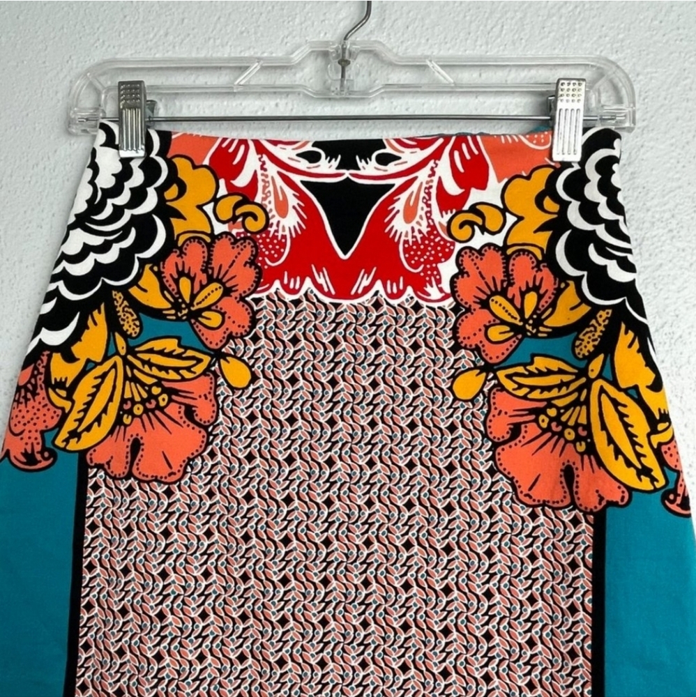 Express Vibrant Mini Skirt Size Small - Picture 2 of 4